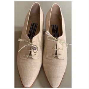 Stuart Weitzman beige canvas pumps